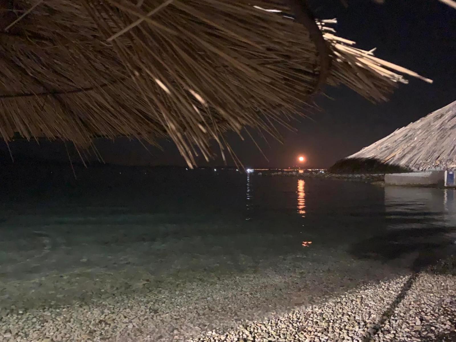 Blue Flag Award Winning Ormos Lo Beach: 1 * Vrontados